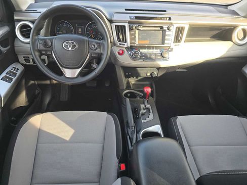Used 2018 Toyota RAV4 XLE image 20