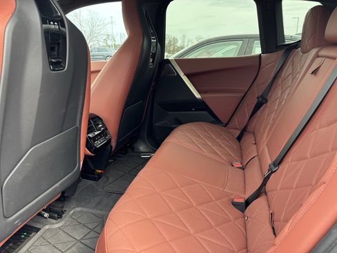 Used 2023 BMW iX M60 w/ Executive Package image 33