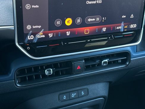 New 2025 Volkswagen ID. Buzz Pro S image 20