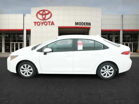 New 2026 Toyota Corolla LE image 9