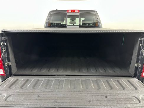 Used 2016 RAM 1500 Classic SLT image 11