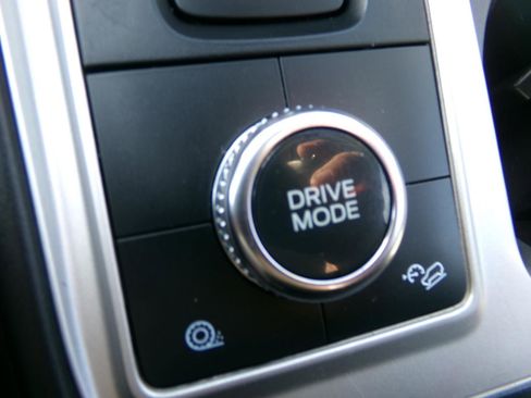 Used 2023 Ford Explorer 4WD image 27