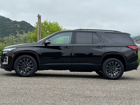 Used 2023 Chevrolet Traverse RS w/ LPO, Cargo Package FWD image 7