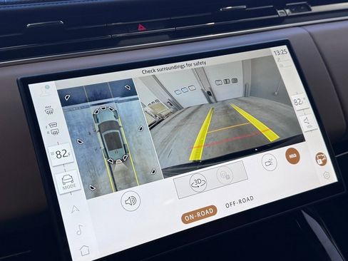 New 2026 Land Rover Range Rover Sport Dynamic SE image 11