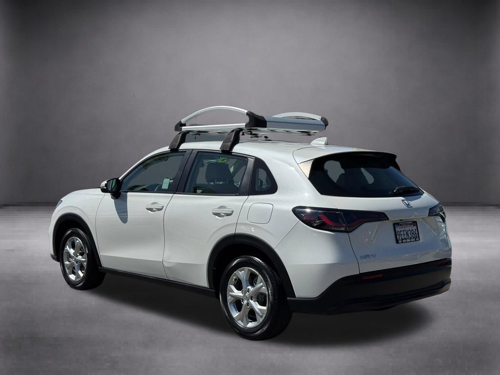 Used 2023 Honda HR-V LX image 5