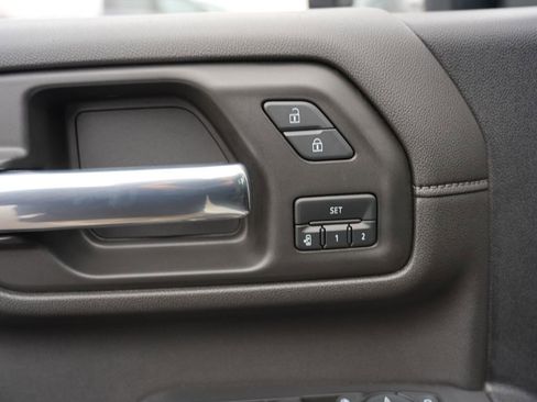 Used 2022 Chevrolet Silverado 3500 LTZ AWD/4WD image 17