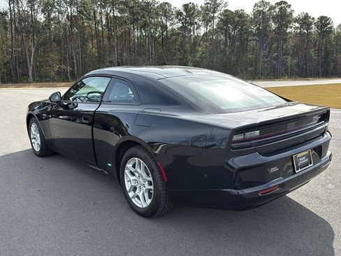 Used 2025 Dodge Charger R/T w/ Quick Order Package 25M R/T image 6