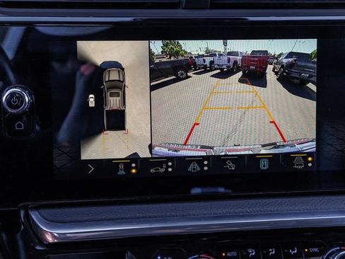Certified 2022 GMC Sierra 1500 Denali w/ Technology Package AWD/4WD image 9