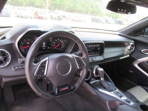 Used 2018 Chevrolet Camaro SS RWD image 22