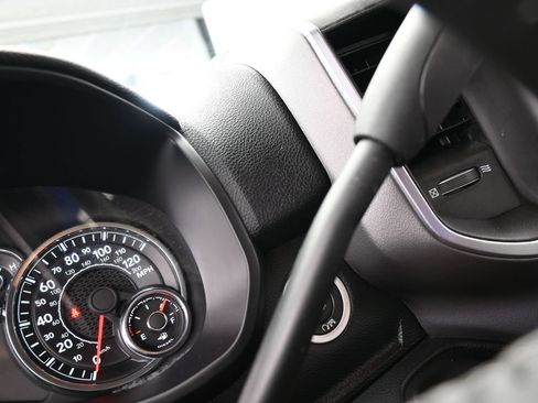 Used 2024 RAM 2500 Big Horn image 30