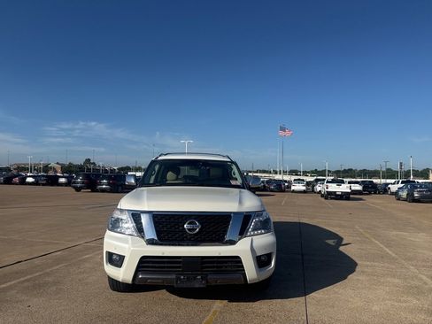 Used 2019 Nissan Armada Platinum w/ Captain's Chairs Package AWD/4WD image 5