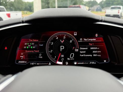 Used 2022 Chevrolet Corvette Stingray Preferred Cpe w/ Battery Protection Package RWD image 22