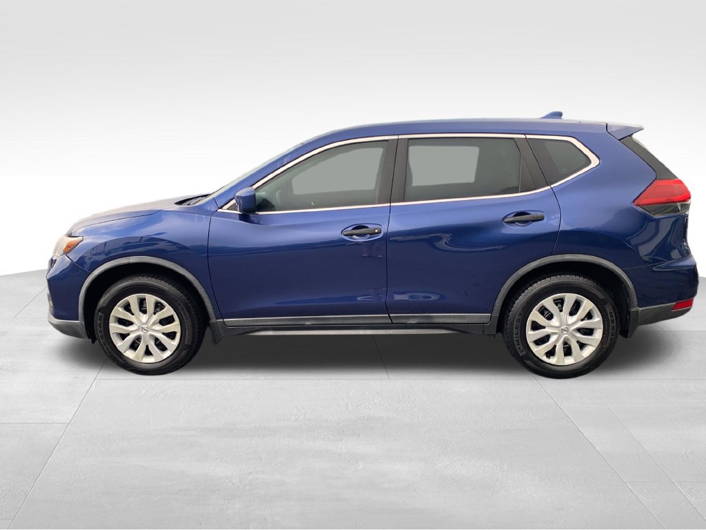 Used 2018 Nissan Rogue S AWD/4WD image 2