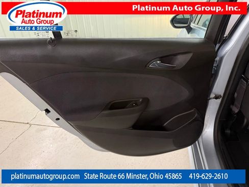 Used 2017 Chevrolet Cruze LT w/ Sun And Sound Package FWD image 29