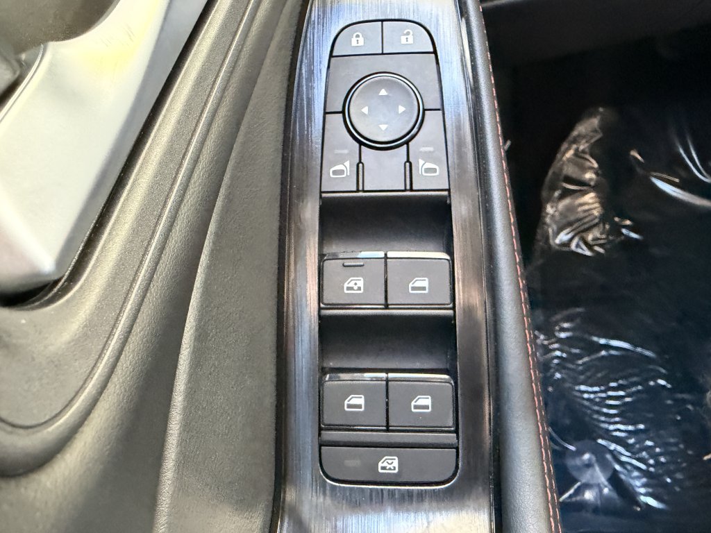 Used 2026 Nissan Rogue SV AWD/4WD image 27