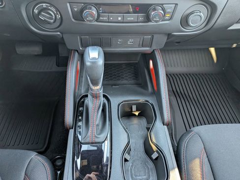 Used 2024 Nissan Frontier PRO-4X w/ Off-Road Protection Package image 22