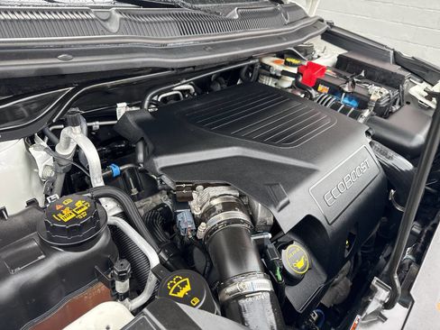 Used 2017 Ford Explorer Sport image 11