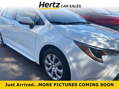 Used 2025 Toyota Corolla LE image 1
