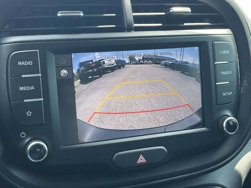 Used 2022 Kia Soul LX w/ Technology Package FWD image 28