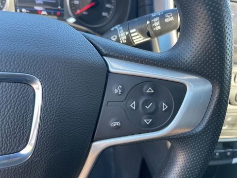 Used 2024 GMC Terrain SLE w/ Elevation Edition image 14