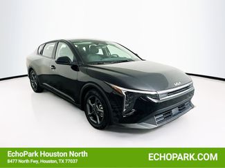 Used 2025 Kia K4 LXS video 1