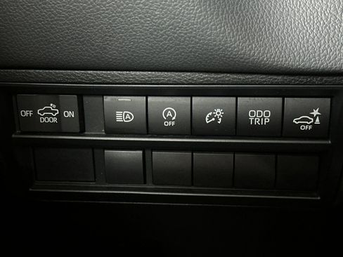 Used 2022 Toyota Tundra Limited image 30