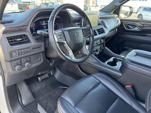 Used 2022 Chevrolet Suburban Z71 image 28