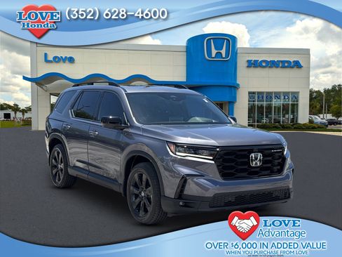 Certified 2025 Honda Pilot Black Edition image 1