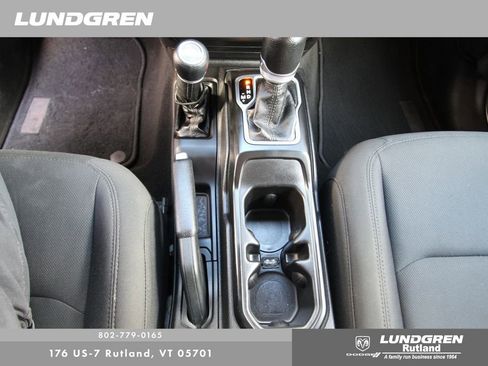 Used 2018 Jeep Wrangler Unlimited Sport S image 22