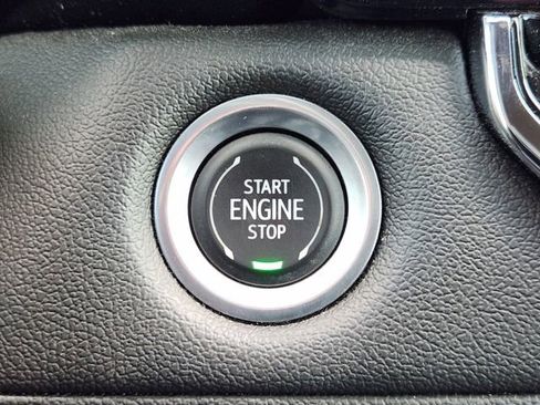 Used 2023 Chevrolet Colorado LT w/ LT Convenience Package II image 22