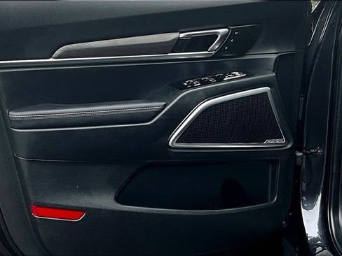 Certified 2025 Kia Telluride SX Prestige X-Line AWD/4WD image 20