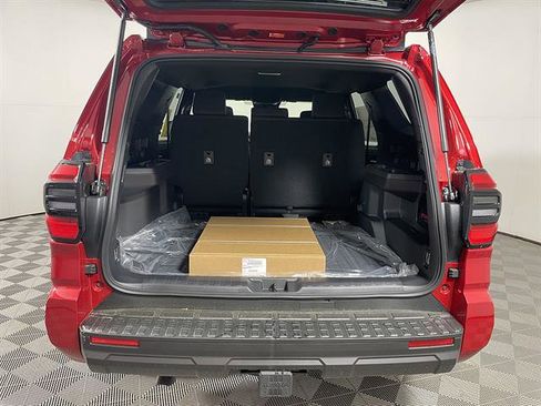 New 2026 Toyota 4Runner SR5 AWD/4WD image 22