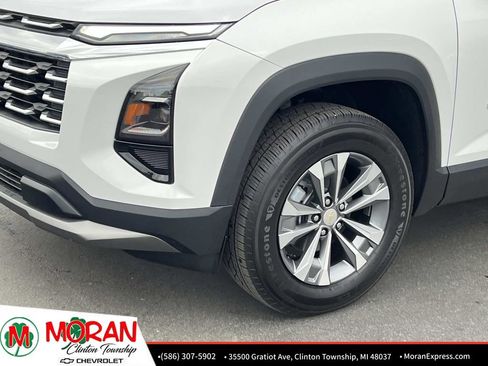 Certified 2026 Chevrolet Equinox LT FWD image 9