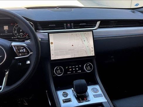 New 2026 Jaguar F-PACE R-Dynamic S image 6