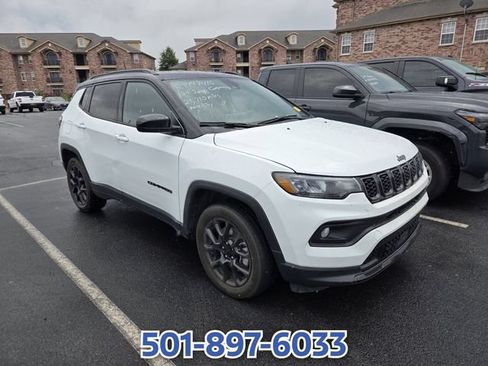 Used 2024 Jeep Compass Latitude w/ Altitude Special Edition AWD/4WD image 10