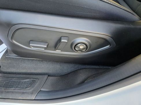 New 2025 Jeep Grand Cherokee L Laredo w/ Luxury Tech Group I image 28