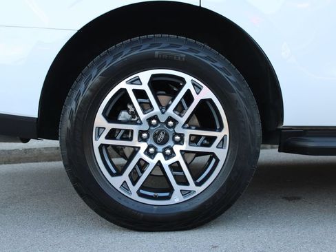 Used 2025 Ford Expedition Active AWD/4WD image 57