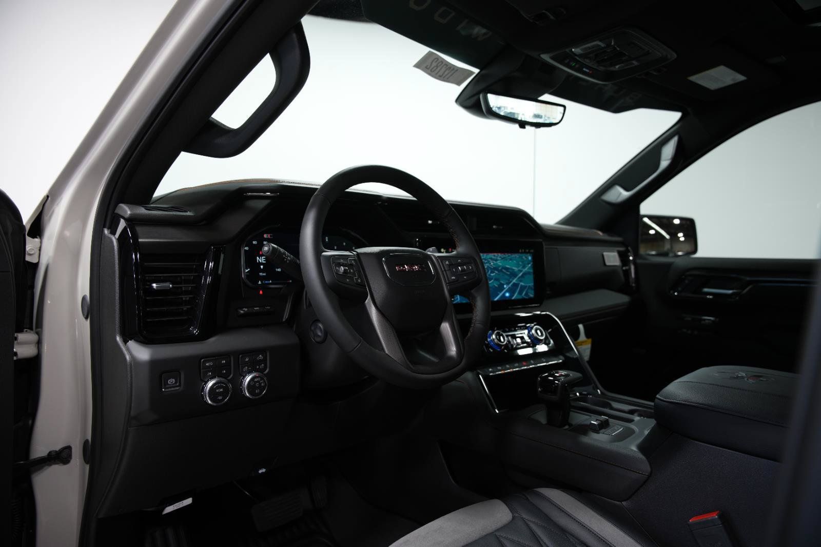 New 2026 GMC Sierra 1500 AT4 w/ AT4 Premium Package AWD/4WD image 34