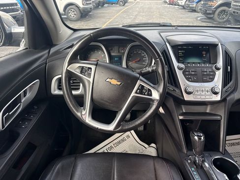 Used 2017 Chevrolet Equinox Premier w/ Enhanced Convenience Package image 18