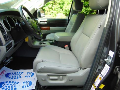 Used 2012 Toyota Tundra Limited AWD/4WD image 5