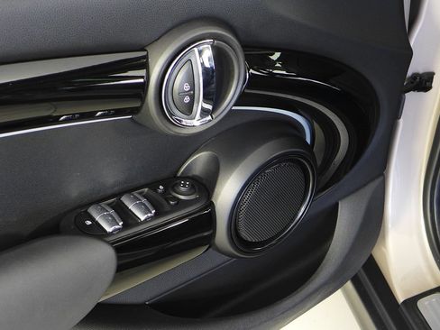 Used 2023 MINI Cooper S FWD image 12