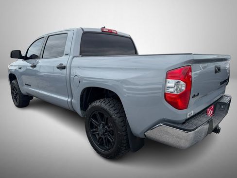 Used 2020 Toyota Tundra SR5 w/ SR5 Upgrade Package AWD/4WD image 4