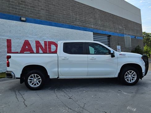 Used 2021 Chevrolet Silverado 1500 LT w/ Z71 Off-Road Package AWD/4WD image 8