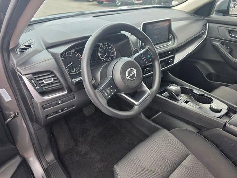 Used 2024 Nissan Rogue SV image 14