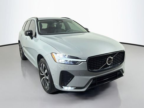 Used 2024 Volvo XC60 B5 Plus AWD/4WD image 3