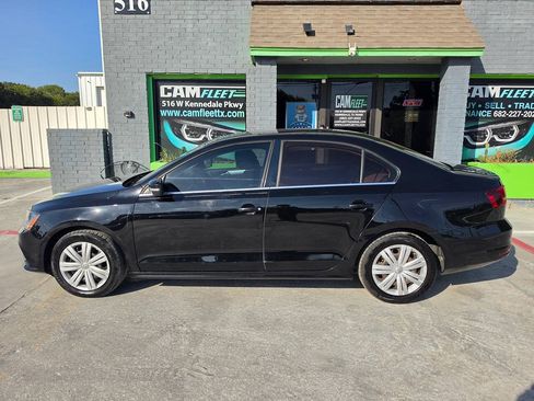 Used 2017 Volkswagen Jetta S w/ Jetta S Cold Weather Package FWD image 17