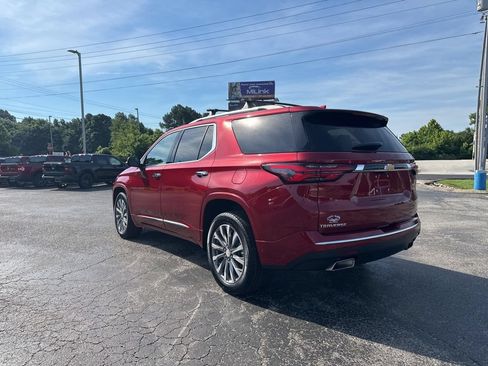 Used 2023 Chevrolet Traverse Premier w/ LPO, Floor Liner Package FWD image 5