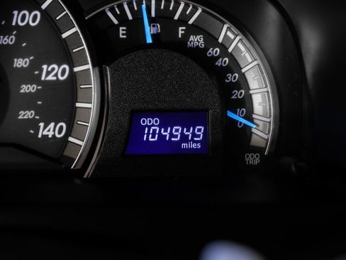 Used 2014 Toyota Camry SE w/ Leather Package image 17