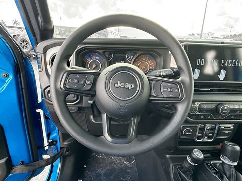 New 2026 Jeep Gladiator Sport image 11