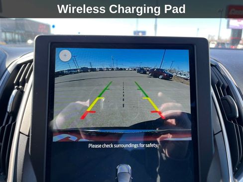 Used 2023 Ford Edge SEL w/ Convenience Package image 18